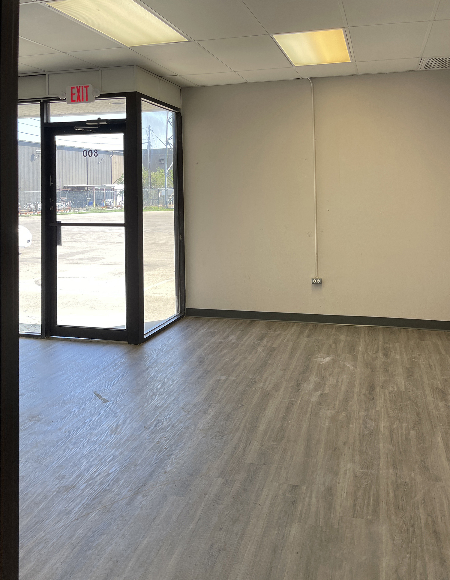 901 Terminal Rd View 3
